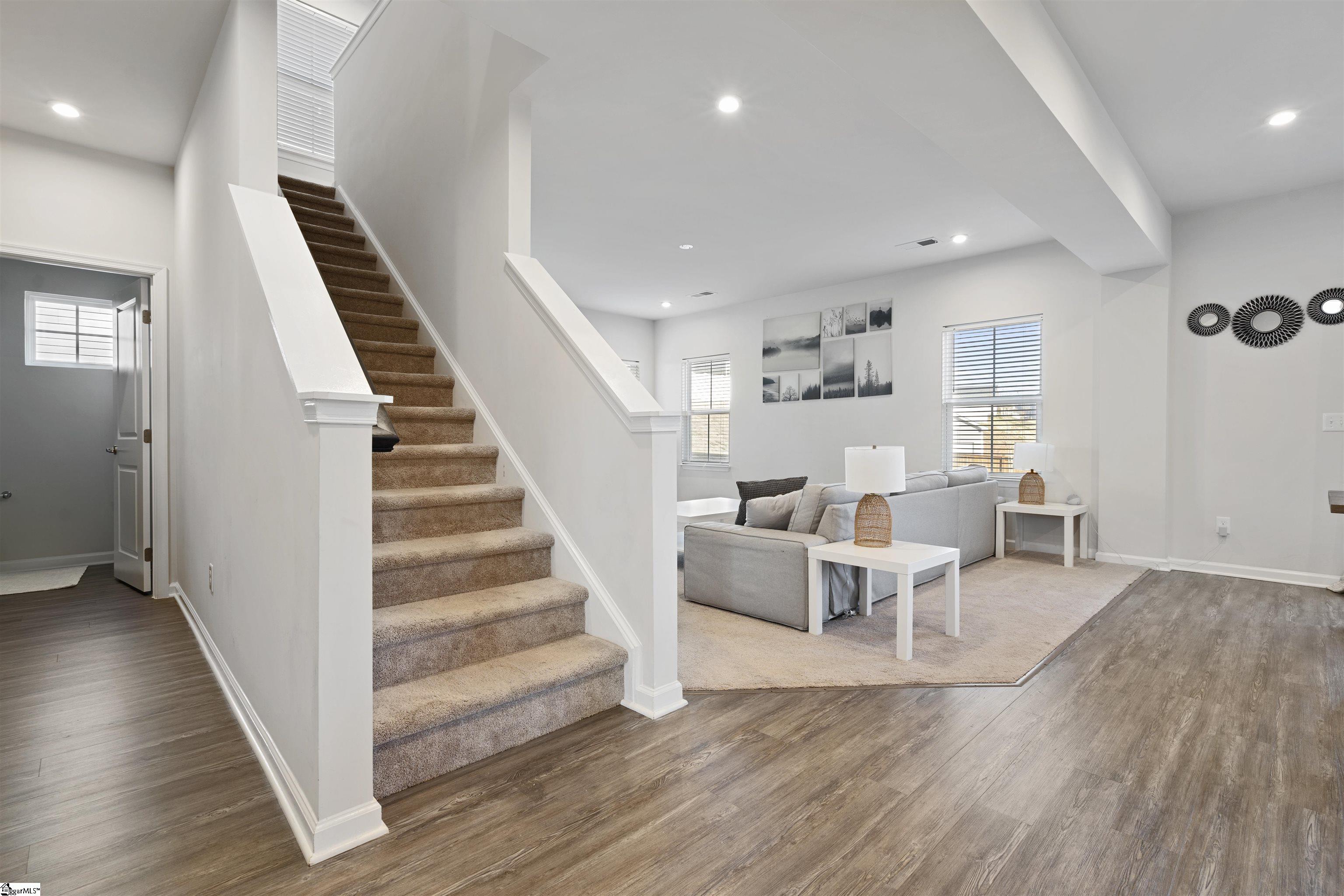 105 Huron Way Greenville, SC 29607 - Photo 7 of 35 Gallery Image 7