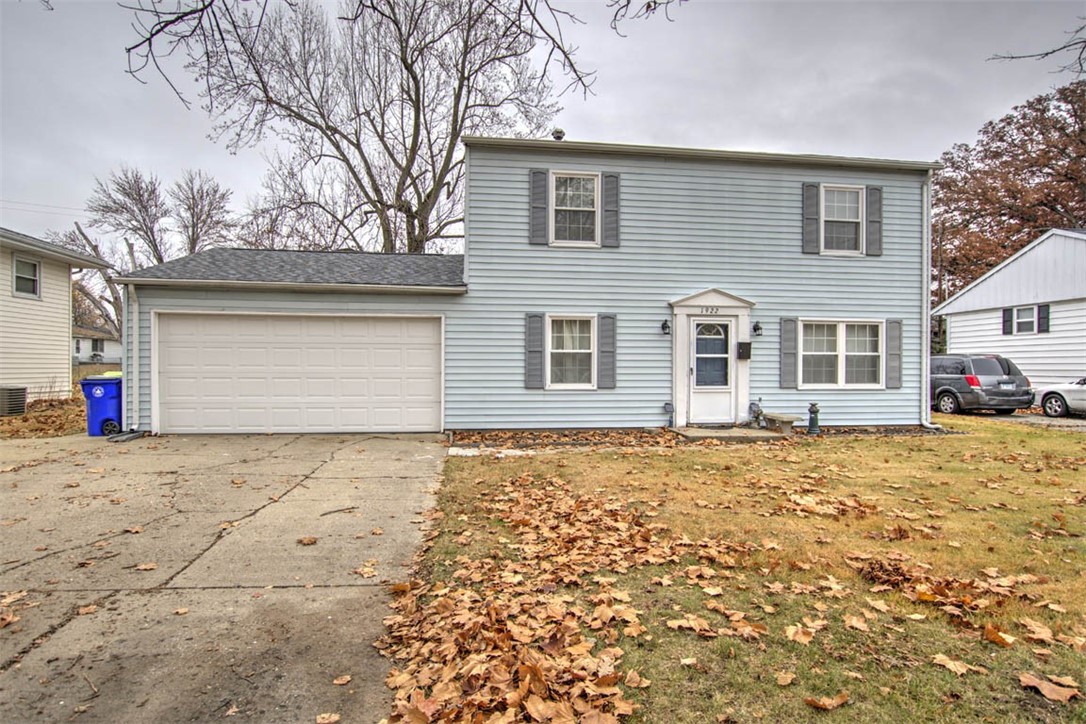 1922 South Lost Bridge Road Decatur, IL 62521 - Photo 1 of 22 Gallery Image 1