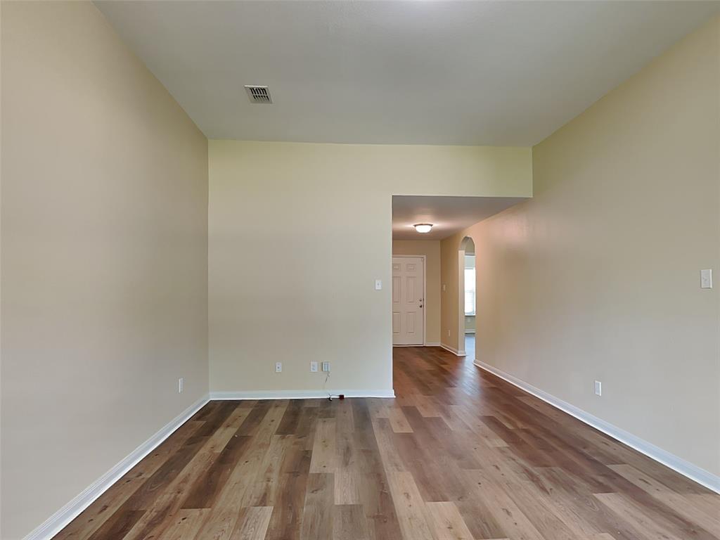 1334 Barrel Drive Dallas, TX 75253 - Photo 7 of 15 a view of an empty room