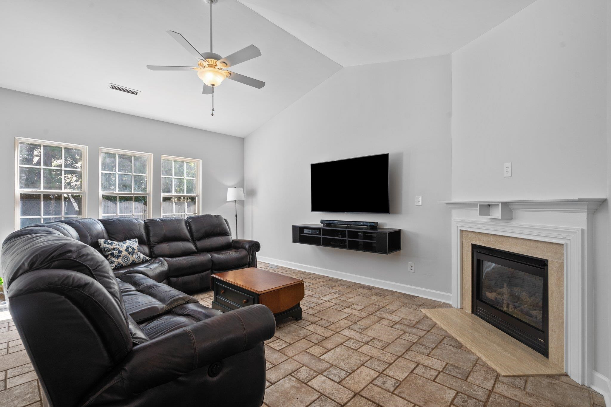 5600 Enoree Lane Raleigh, NC 27616 - Photo 4 of 42 Family Room