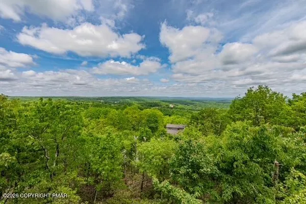 $515,000 | 270 Big Pocono Pass, Tannersville, PA 18372