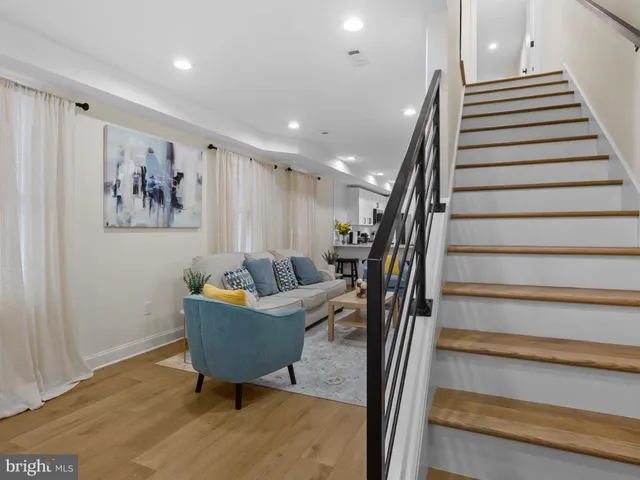 a view of entryway and hall