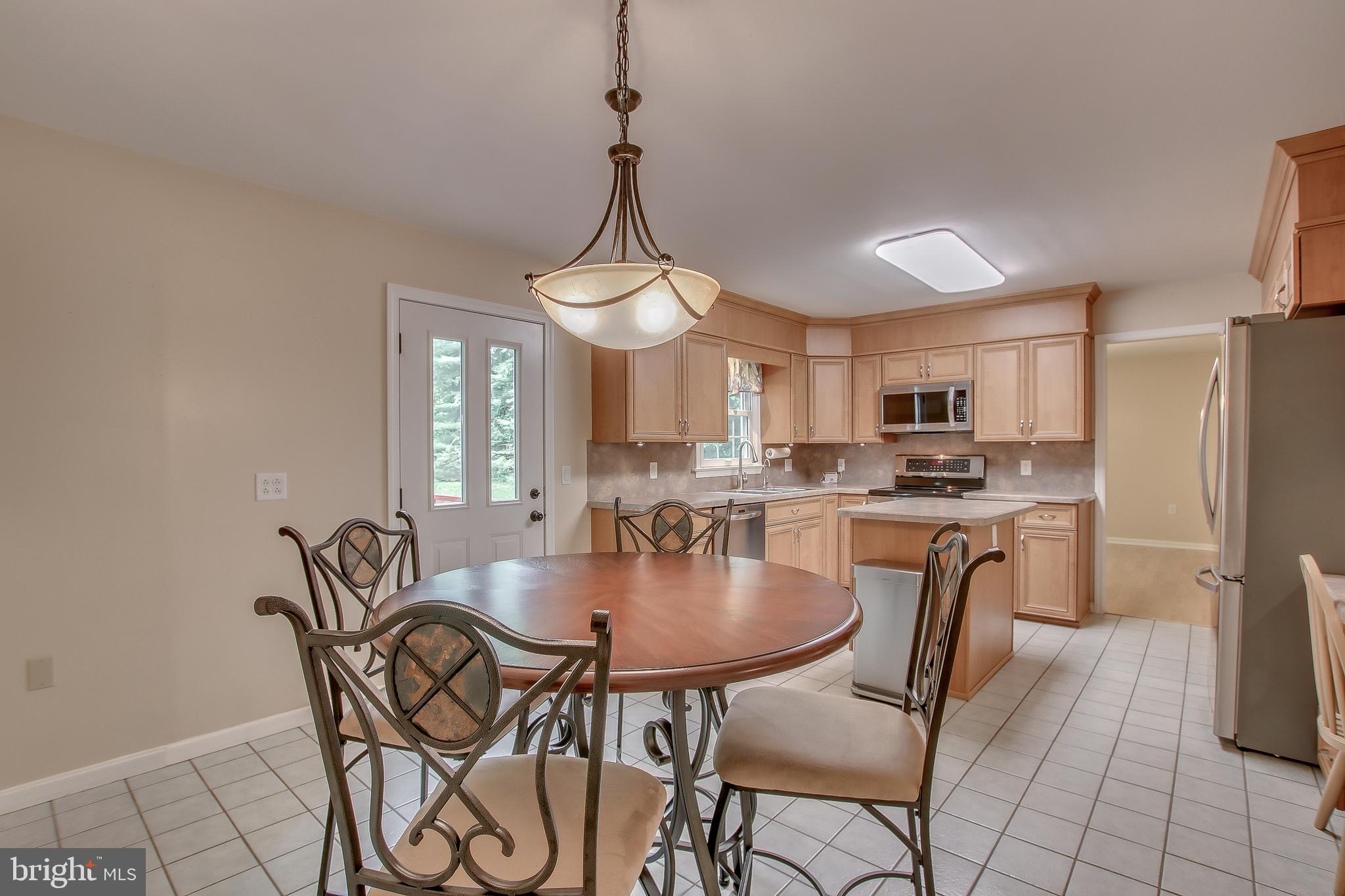 390 North Buck Road Downingtown, PA 19335 - Photo 6 of 26 Gallery Image 6