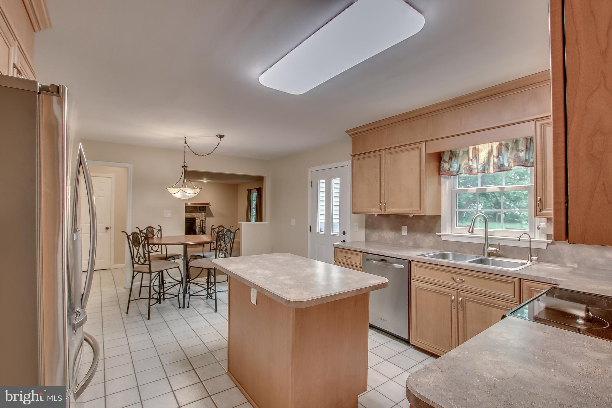 390 North Buck Road Downingtown, PA 19335 - Photo 7 of 26 Gallery Image 7