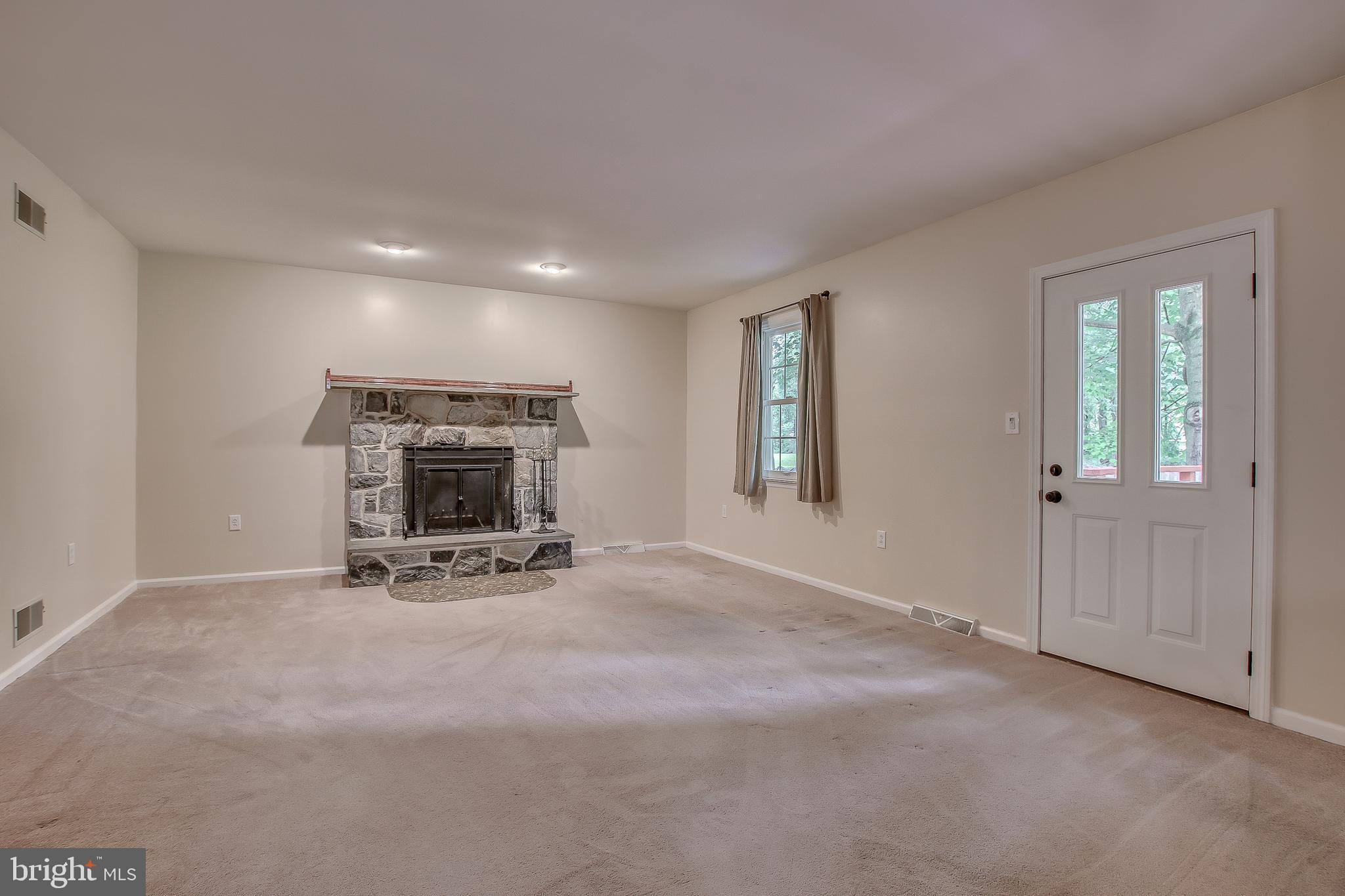 390 North Buck Road Downingtown, PA 19335 - Photo 8 of 26 Gallery Image 8