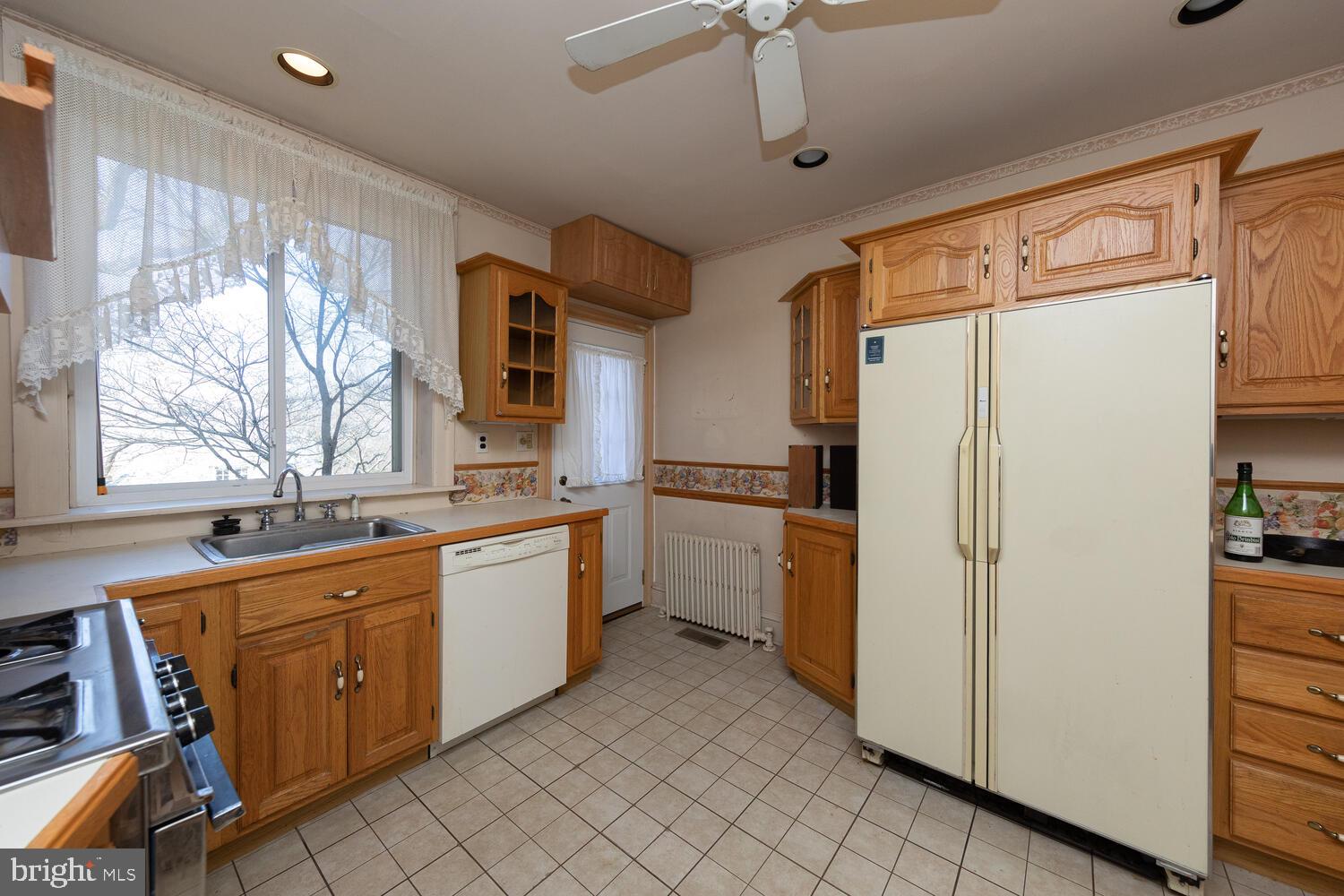 11 West Hampton Road Philadelphia, PA 19118 - Photo 12 of 33