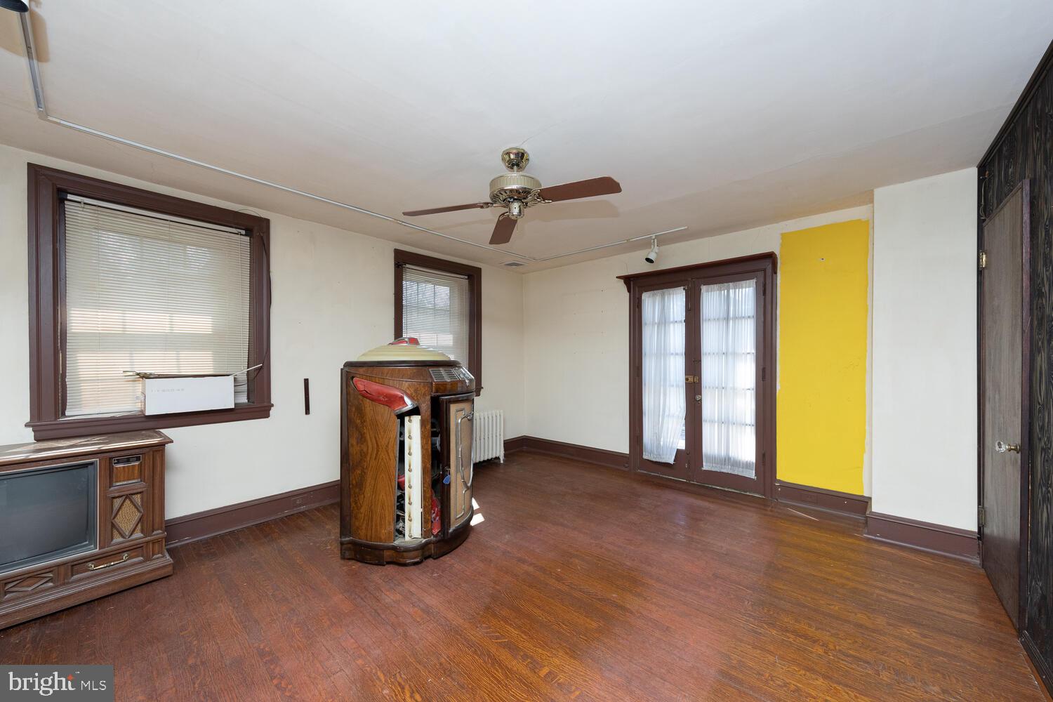 11 West Hampton Road Philadelphia, PA 19118 - Photo 22 of 33