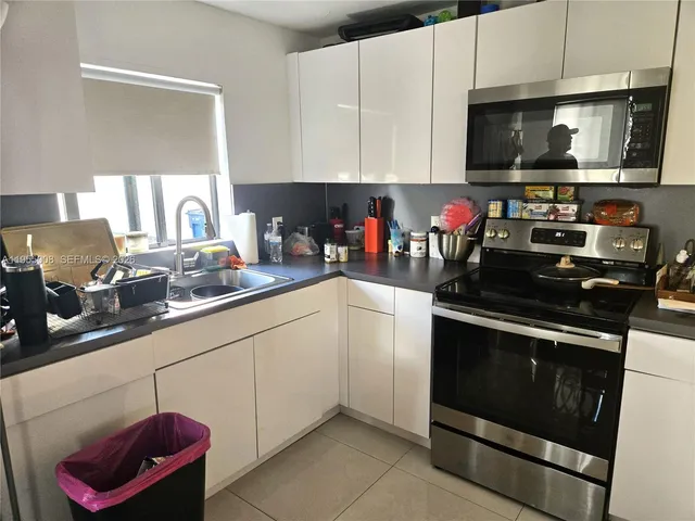 $2,500 | 8780 Southwest 36th Street, Unit 2, Miami, FL 33165