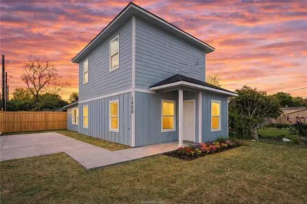 $279,000 | 1400 West 18th Street, Bryan, TX 77803