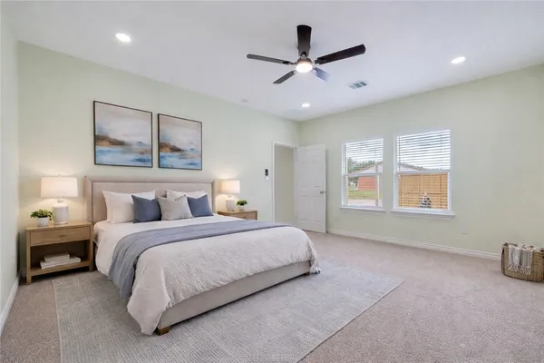 $279,000 | 1400 West 18th Street, Bryan, TX 77803