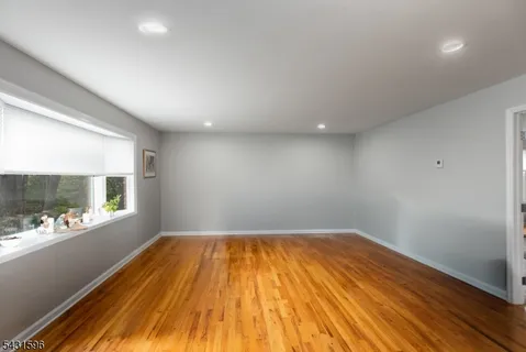 $1,300,000 | 17 Drift Road, Watchung, NJ 07069