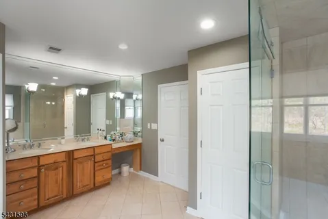 $1,300,000 | 17 Drift Road, Watchung, NJ 07069