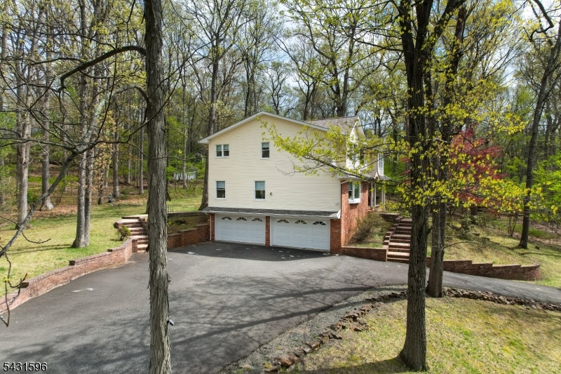 17 Drift Road Watchung, NJ 07069 - Photo 24 of 29