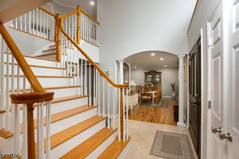 $1,300,000 | 17 Drift Road, Watchung, NJ 07069