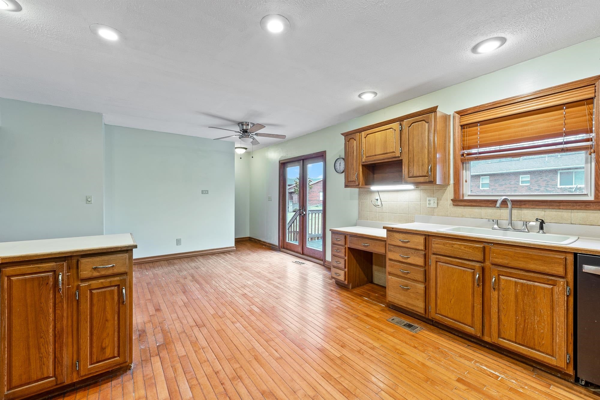 6331 Camp Creek Road Huntington, WV 25701 - Photo 16 of 31 Gallery Image 16