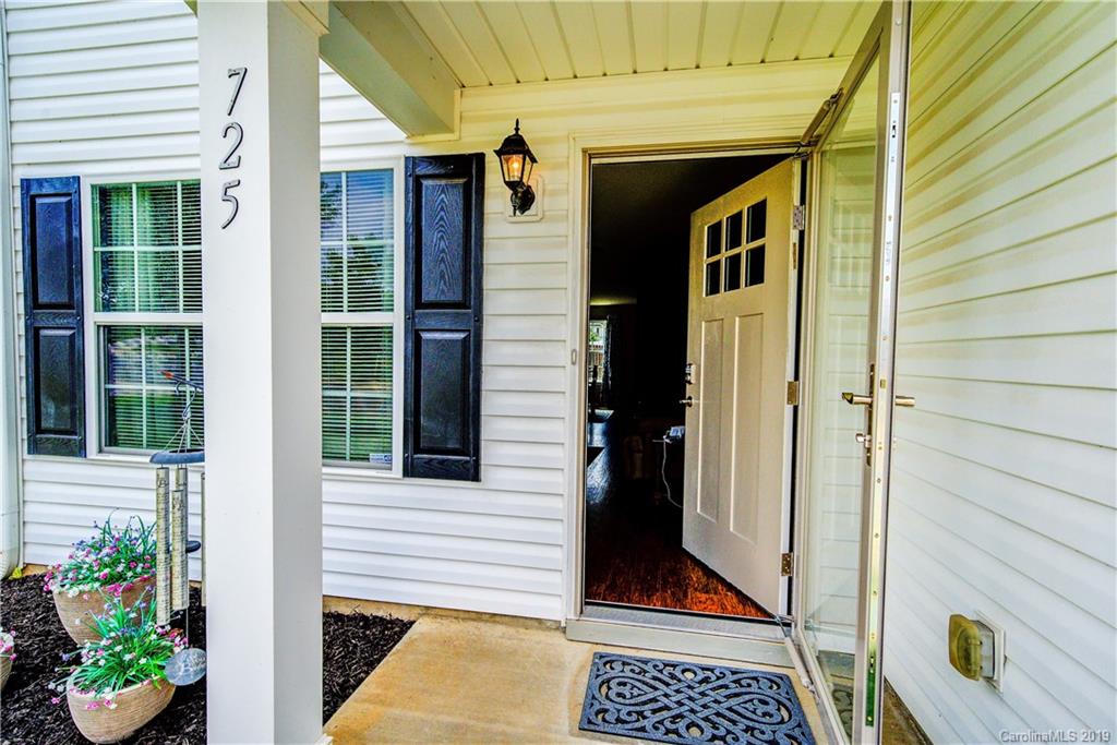 725 Overlook Road Lowell, NC 28098 - Photo 3 of 28 Gallery Image 3