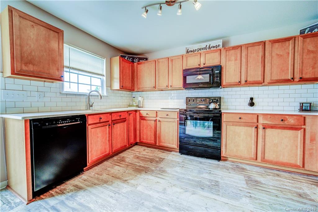 725 Overlook Road Lowell, NC 28098 - Photo 6 of 28 Gallery Image 6