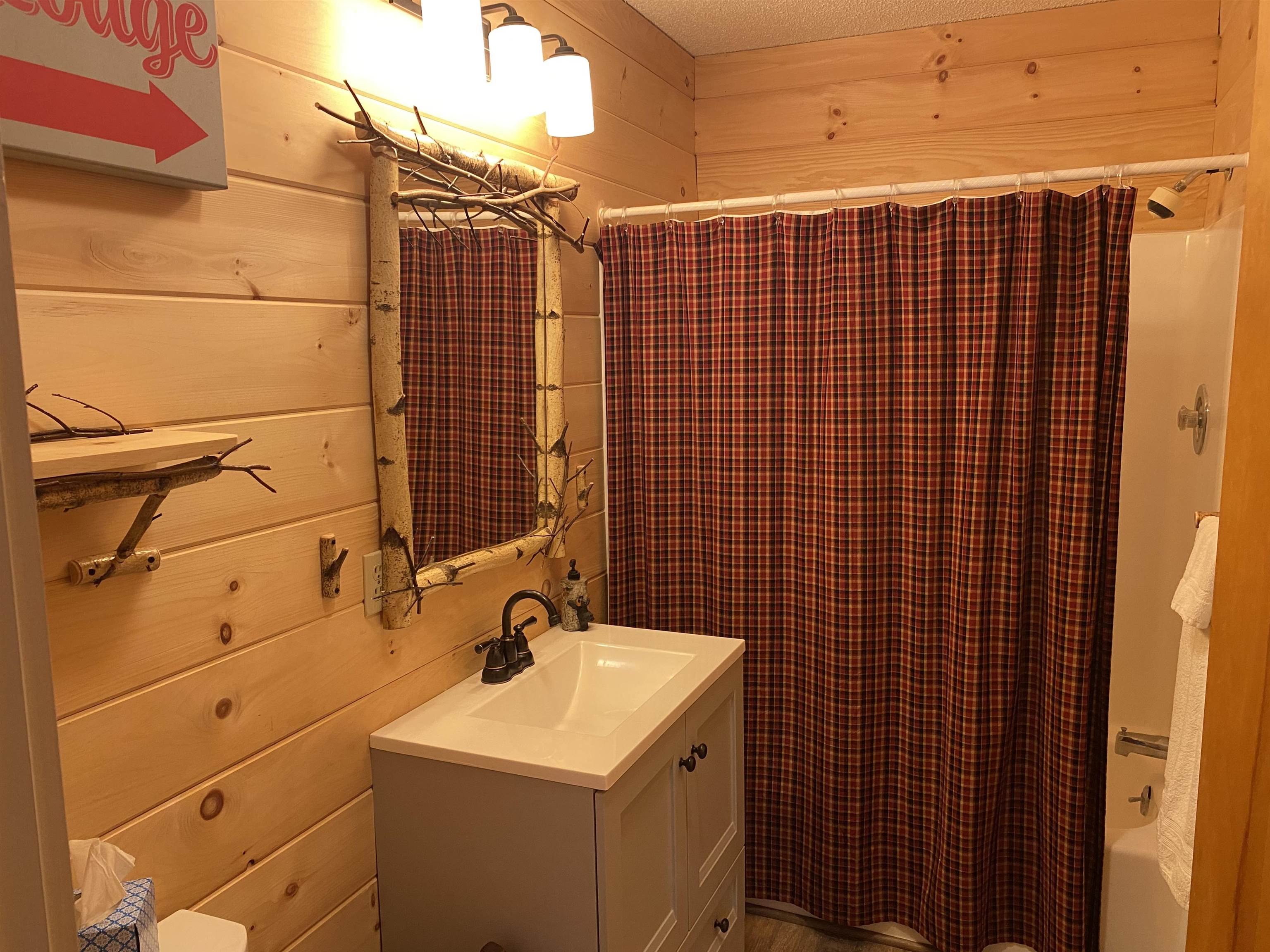 31 Tenney Brook Road, Unit 1 Plymouth, NH 03264 - Photo 7 of 18 Gallery Image 7