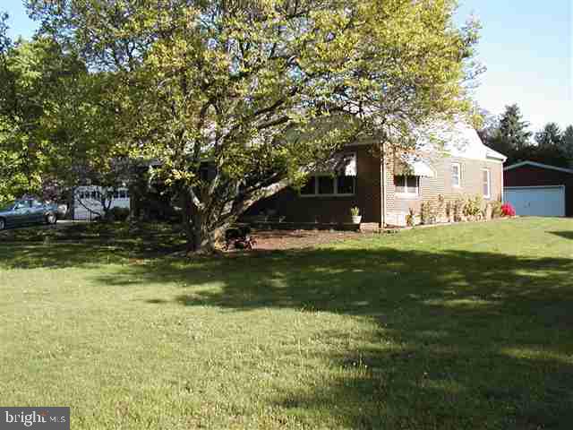 51 Greystone Road Carlisle, PA 17013 - Photo 1 of 22 Gallery Image 1
