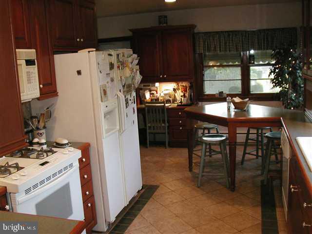 51 Greystone Road Carlisle, PA 17013 - Photo 18 of 22 Gallery Image 18