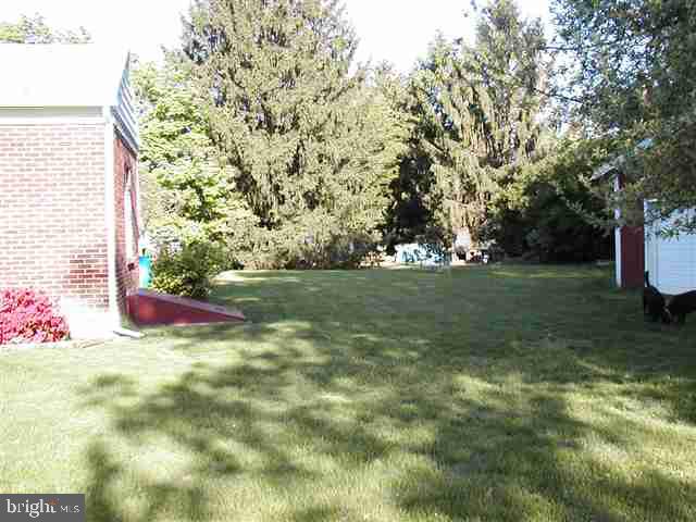 51 Greystone Road Carlisle, PA 17013 - Photo 4 of 22 Gallery Image 4