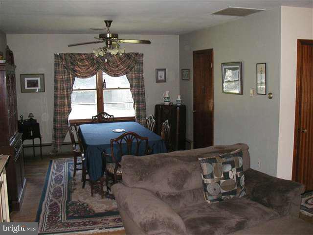 51 Greystone Road Carlisle, PA 17013 - Photo 10 of 22 Gallery Image 10