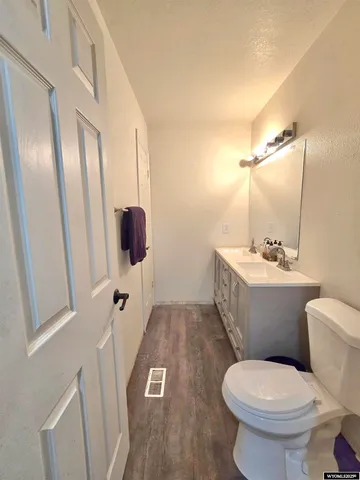 $314,900 | 1921 Berry Drive, Kemmerer, WY 83101