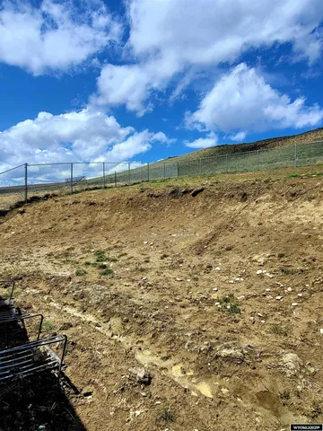 $314,900 | 1921 Berry Drive, Kemmerer, WY 83101