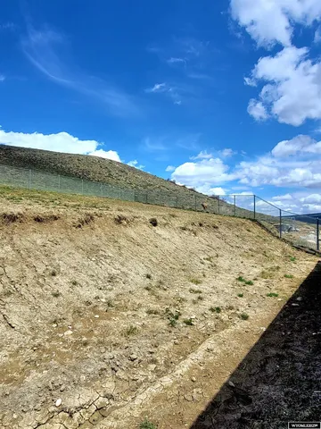 $314,900 | 1921 Berry Drive, Kemmerer, WY 83101