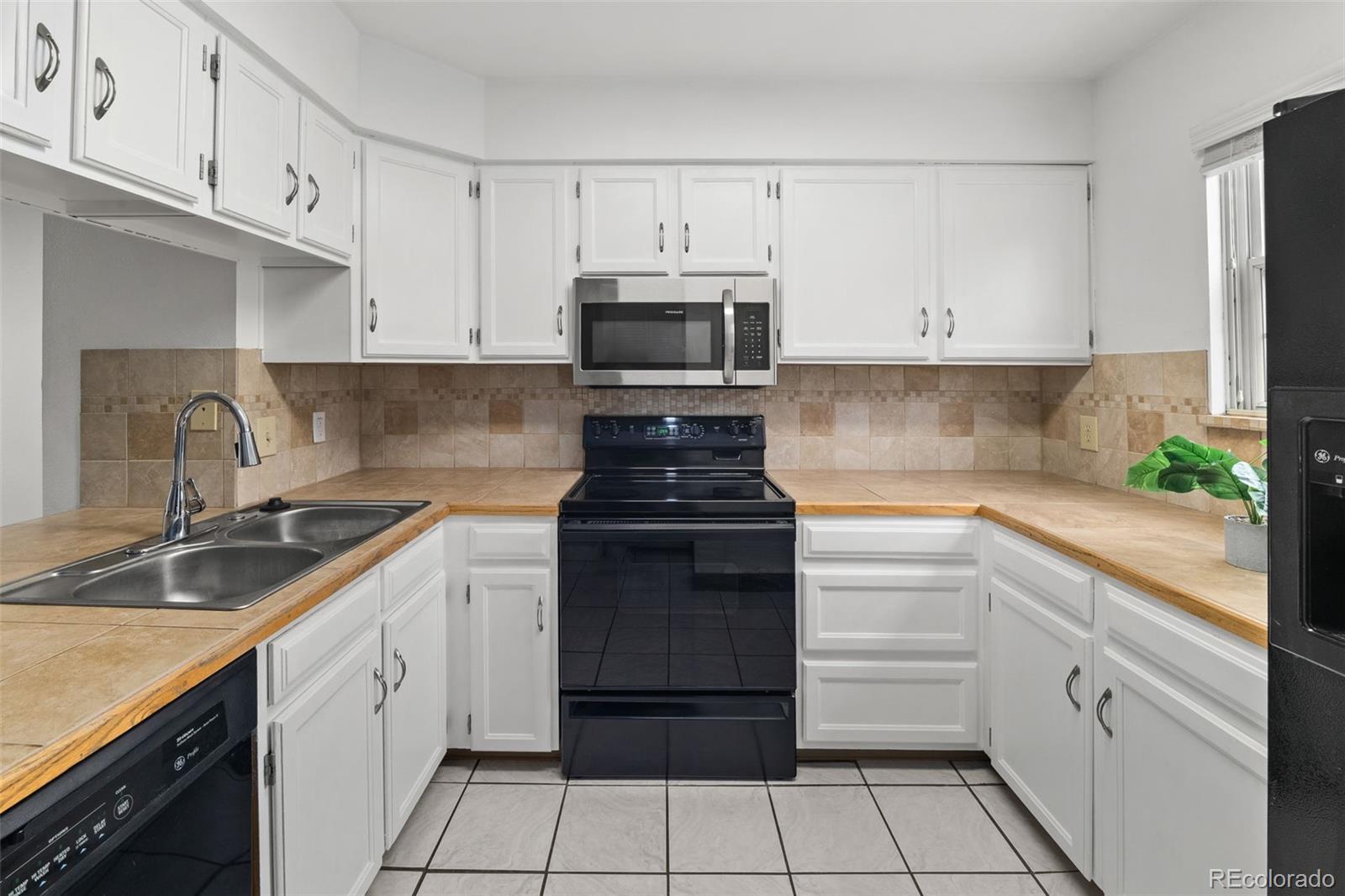 1811 South Quebec Way, Unit 17 Denver, CO 80231 - Photo 13 of 44