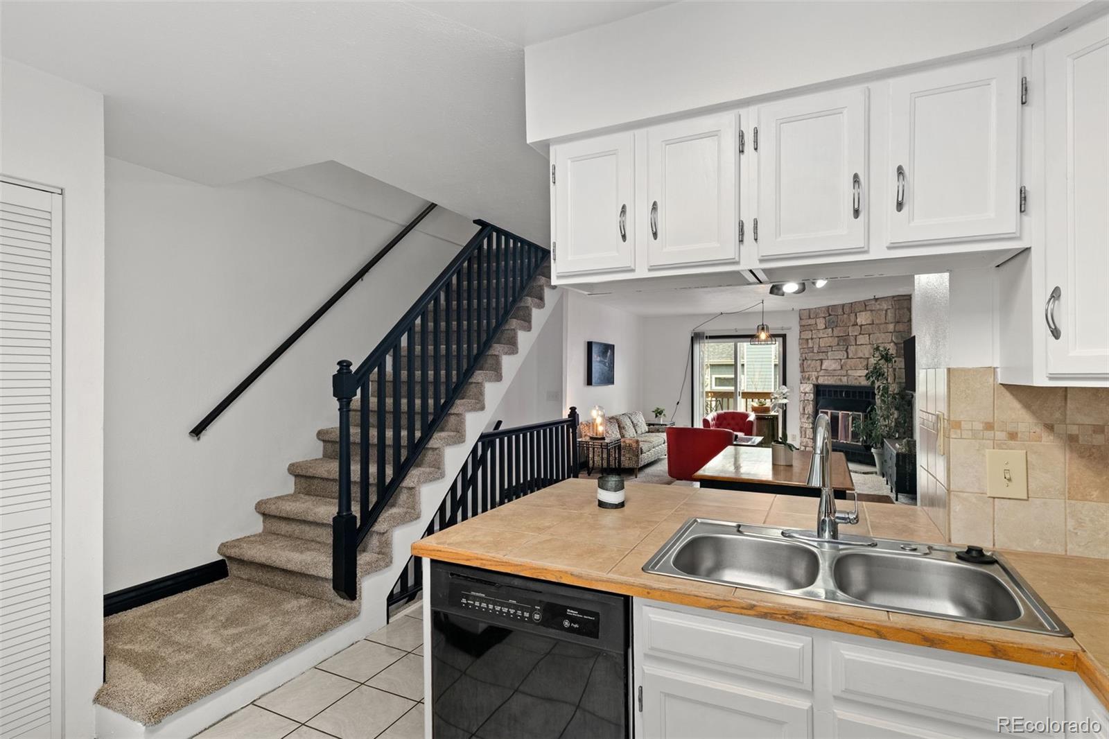 1811 South Quebec Way, Unit 17 Denver, CO 80231 - Photo 14 of 44