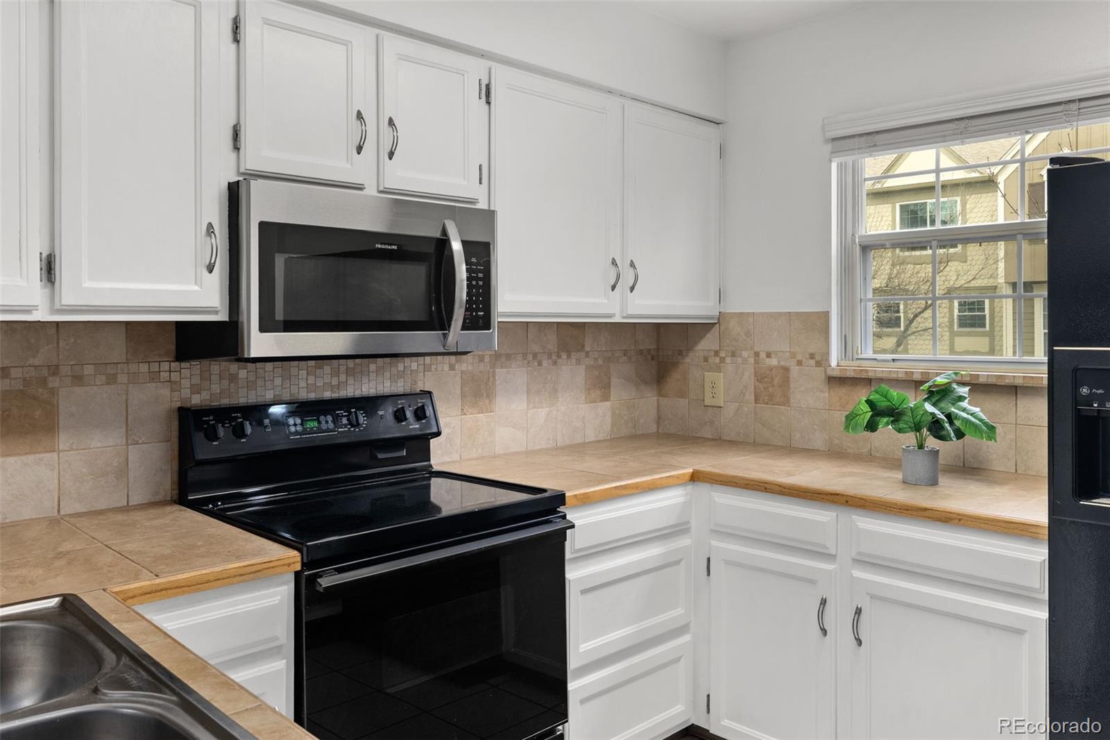 1811 South Quebec Way, Unit 17 Denver, CO 80231 - Photo 15 of 44