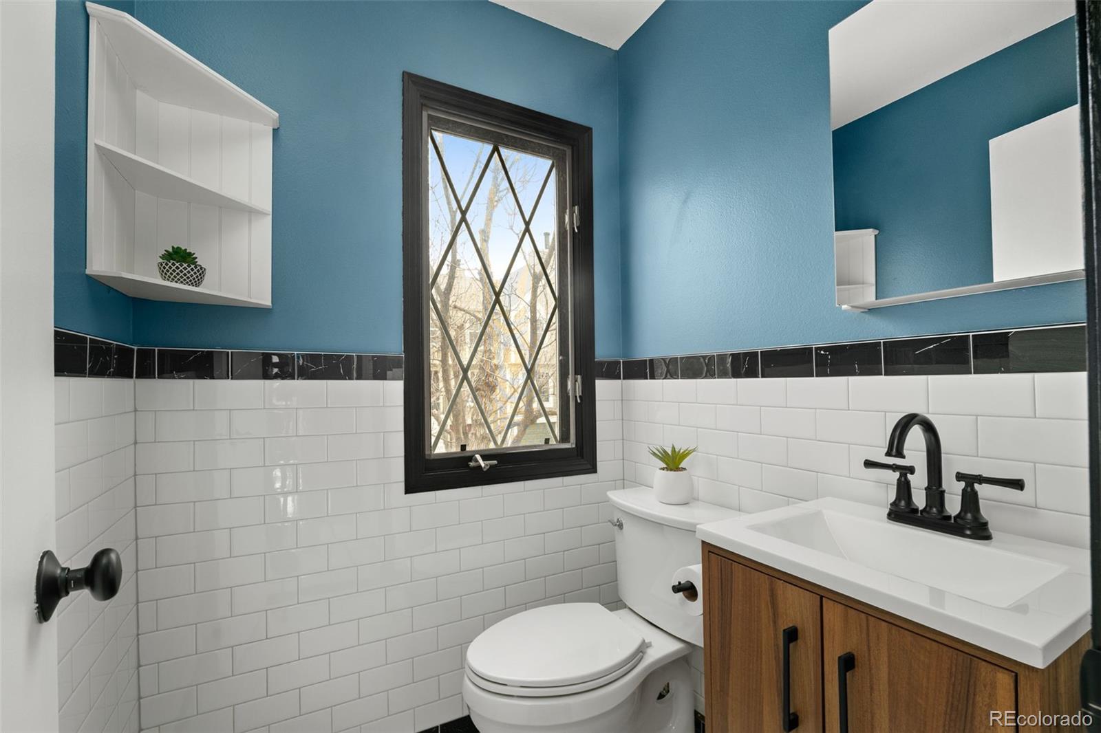 1811 South Quebec Way, Unit 17 Denver, CO 80231 - Photo 16 of 44