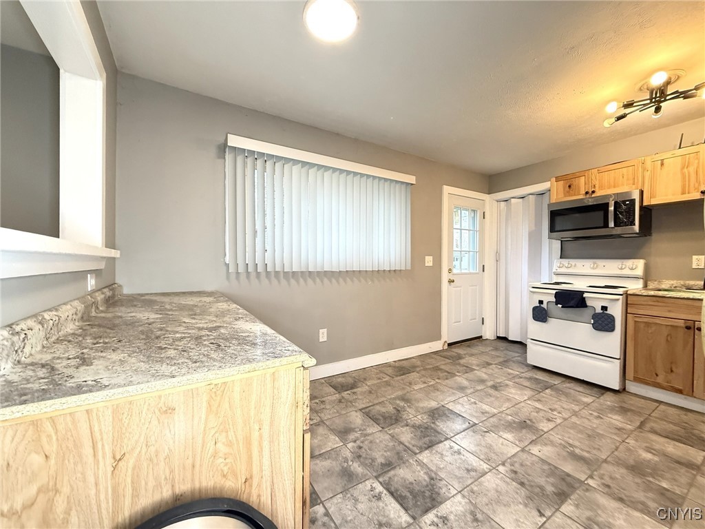 7926 Rinaldo Boulevard North Bridgeport, NY 13030 - Photo 8 of 15