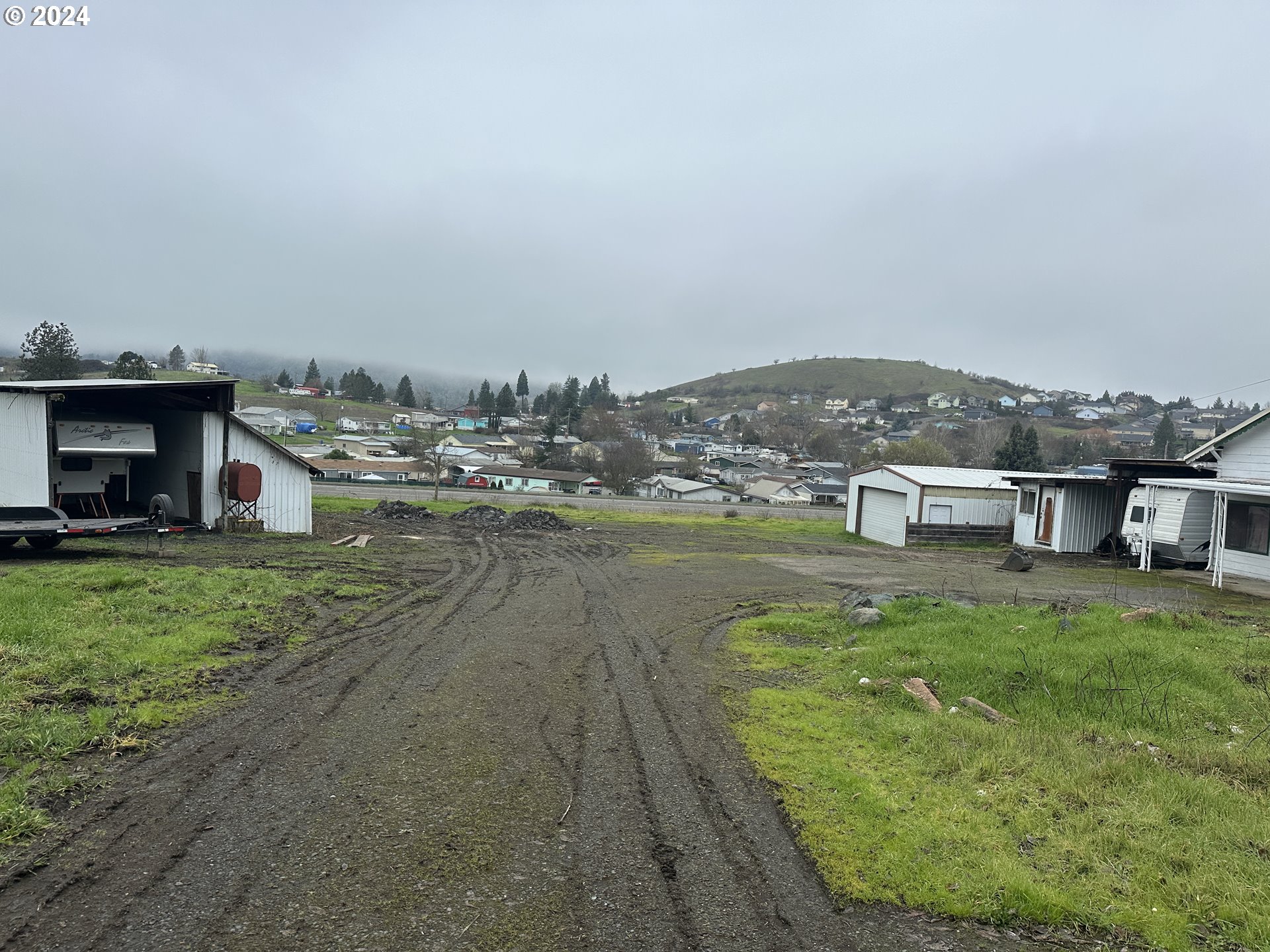 5114 Southwest Grange Road Roseburg, OR 97471 - Photo 9 of 11 a view of a city