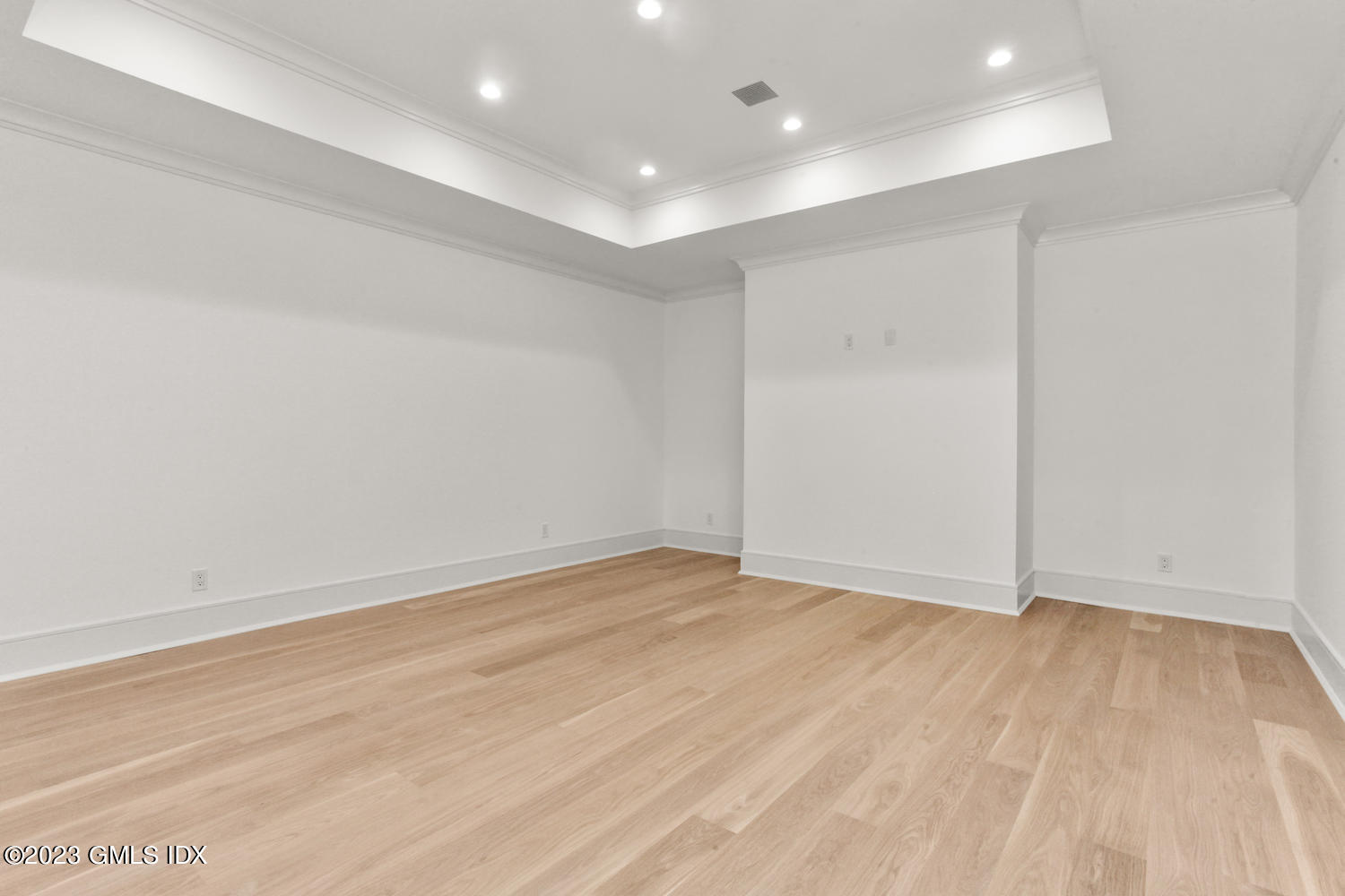 4 Ford Lane Old Greenwich, CT 06870 - Photo 29 of 43 a view of an empty room