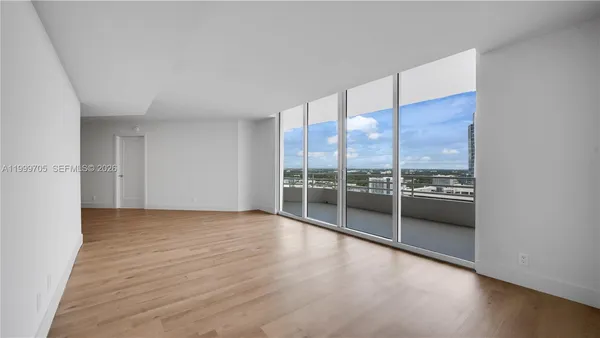 $5,028 | 555 Northeast 34th Street, Unit 2506, Miami, FL 33137