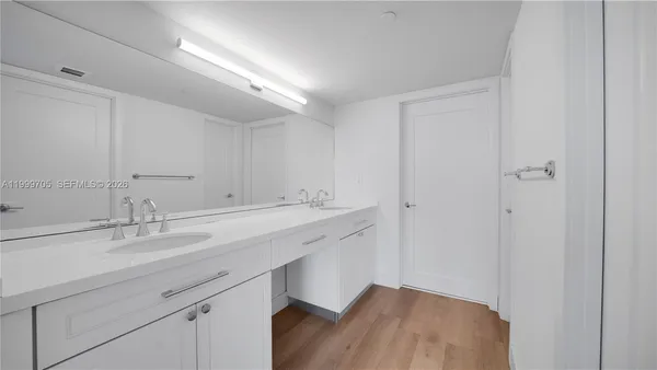 $5,028 | 555 Northeast 34th Street, Unit 2506, Miami, FL 33137