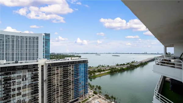 $5,028 | 555 Northeast 34th Street, Unit 2506, Miami, FL 33137