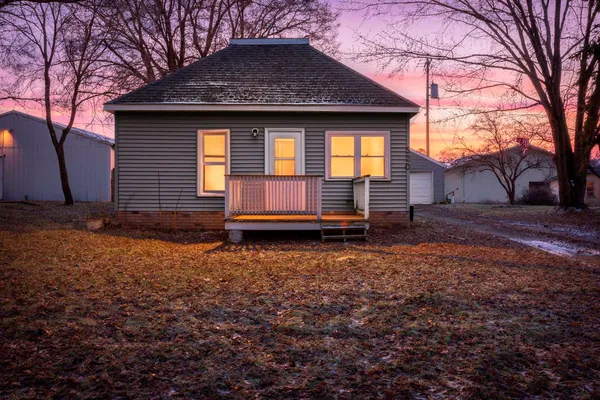 $160,000 | 520 Ellsworth Avenue, South Haven, MN 55382