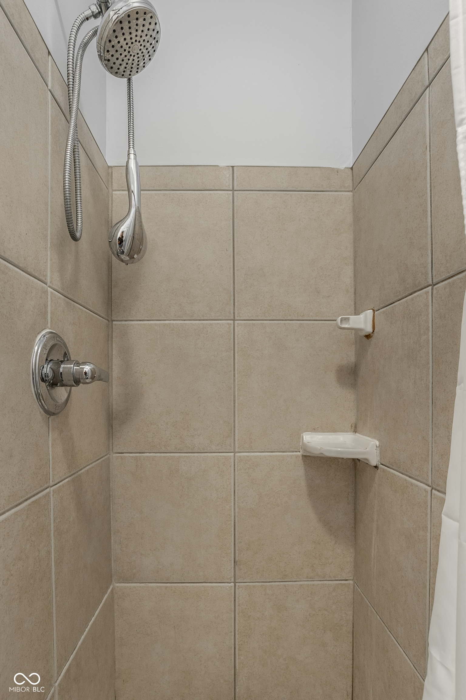 3934 Ruckle Street Indianapolis, IN 46205 - Photo 18 of 28 Gallery Image 18