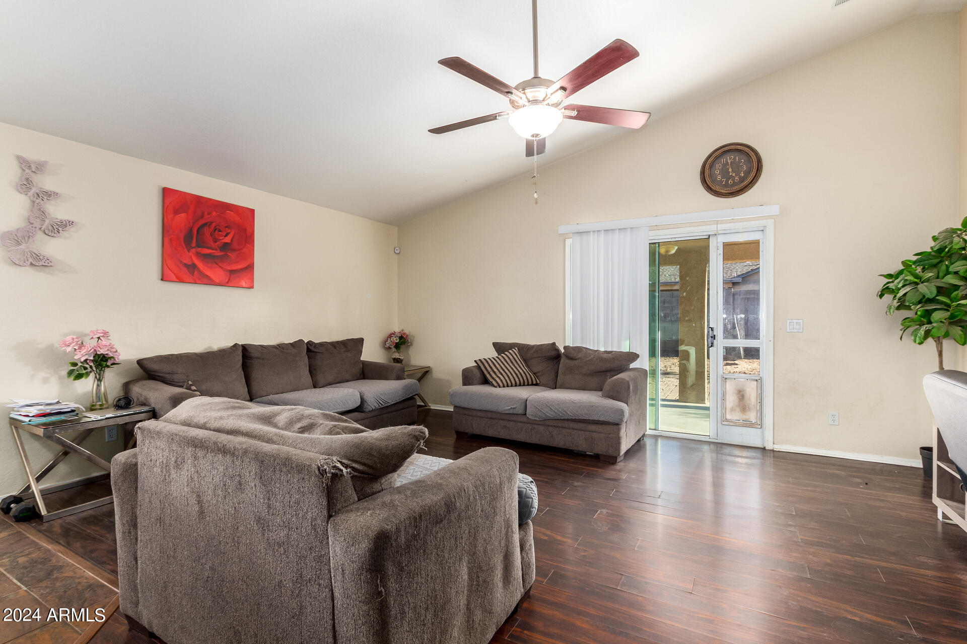 2717 West Pecan Road Phoenix, AZ 85041 - Photo 7 of 28 08 - Pecan