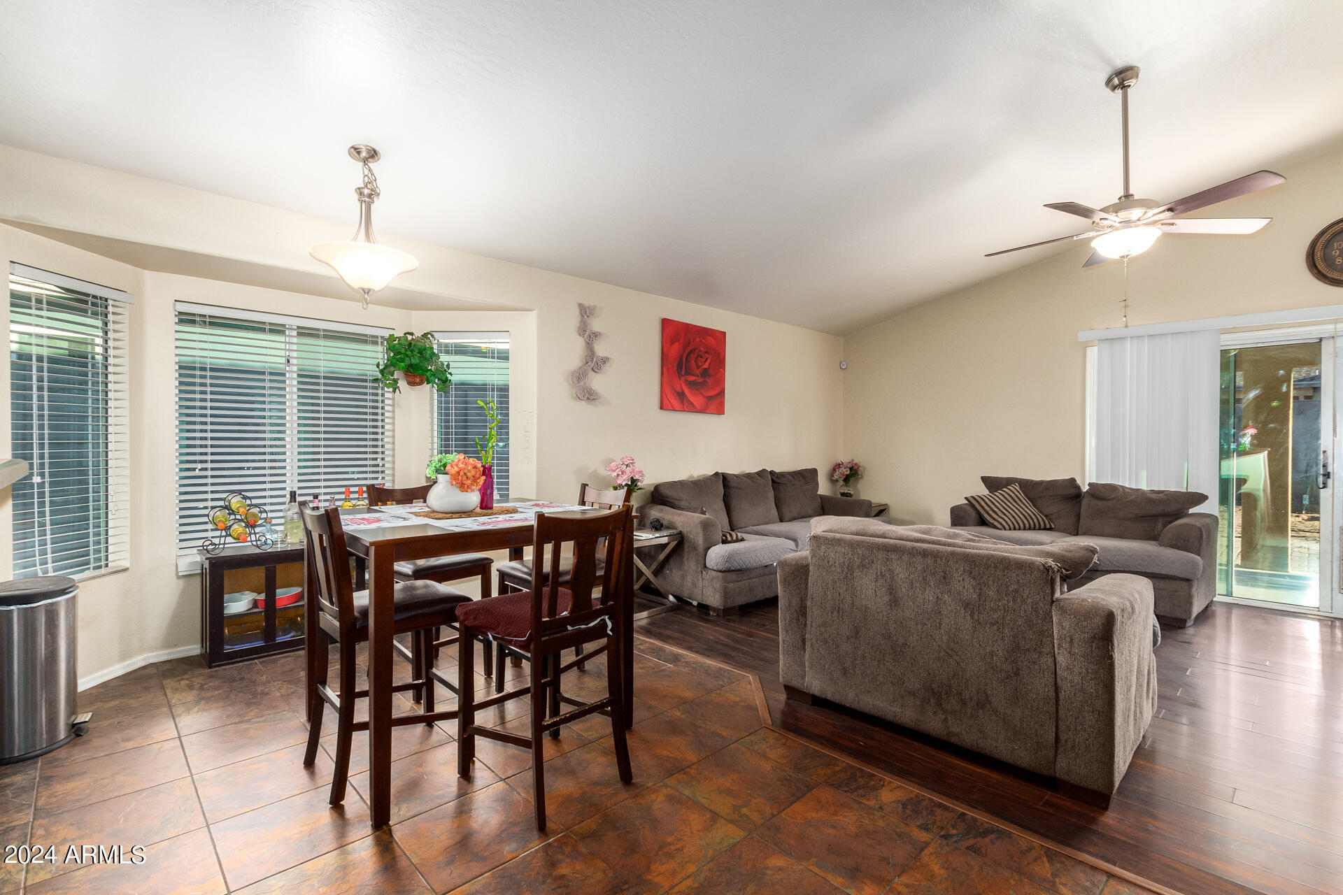 2717 West Pecan Road Phoenix, AZ 85041 - Photo 10 of 28 12 - Pecan