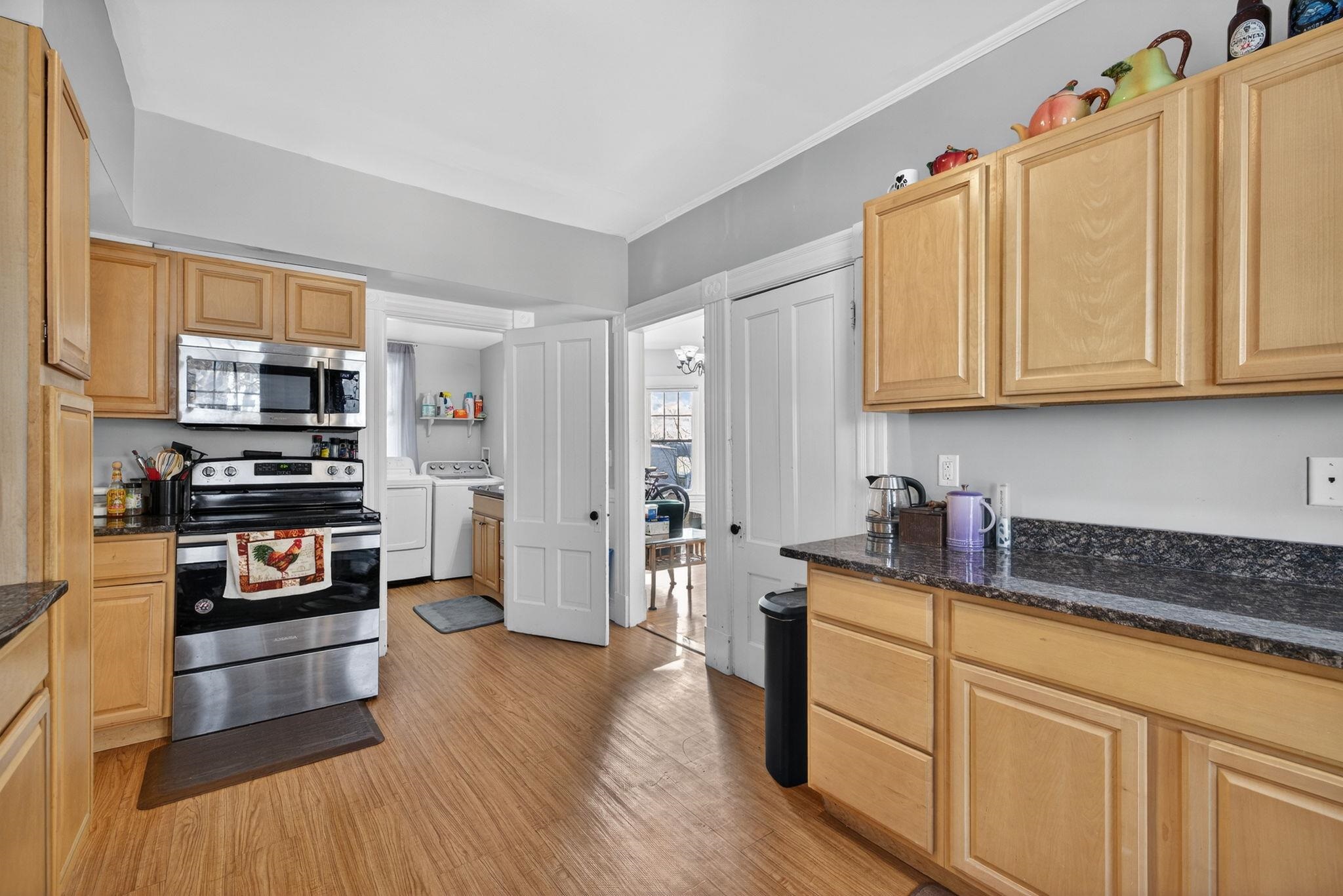 501 Manchester Street Manchester, NH 03103 - Photo 12 of 49