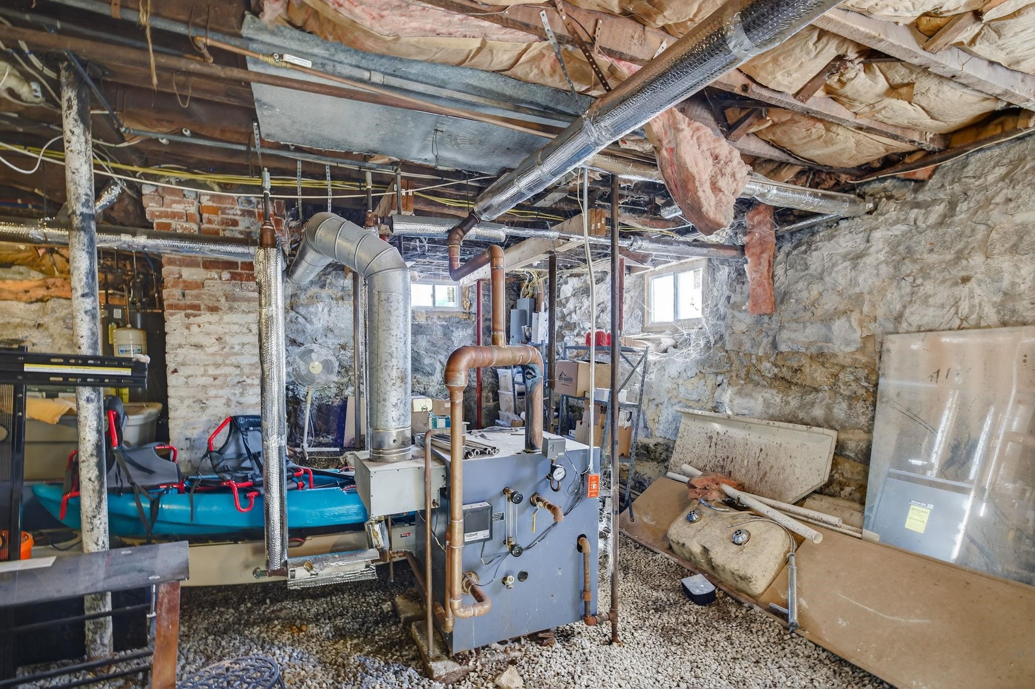 501 Manchester Street Manchester, NH 03103 - Photo 20 of 49