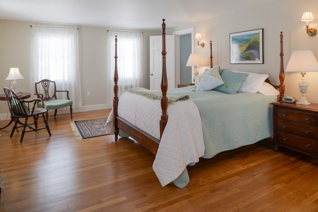1 Elmwood Road Marblehead, MA 01945 - Photo 18 of 30 Gallery Image 18