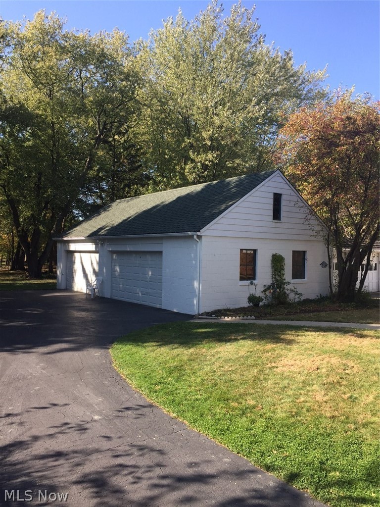 5954 Broadview Road Parma, OH 44134 - Photo 4 of 23