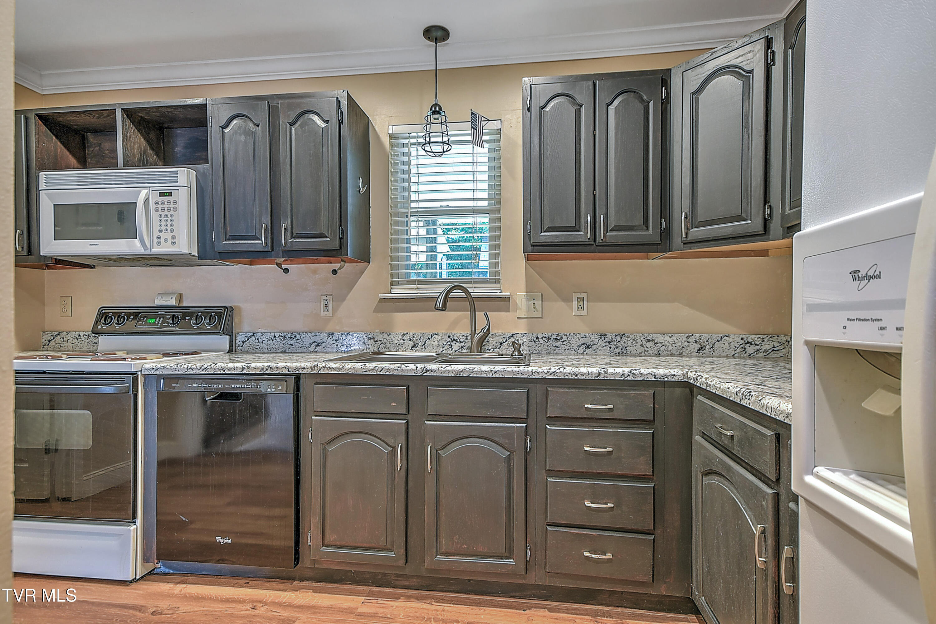 107 Springview Drive Gray, TN 37615 - Photo 11 of 44 7A803C4F-1E23-4930-BF5A-83980E6805BD