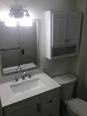 $1,850 | 132 Pine Street, Laconia, NH 03246