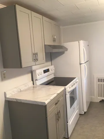 $1,850 | 132 Pine Street, Laconia, NH 03246